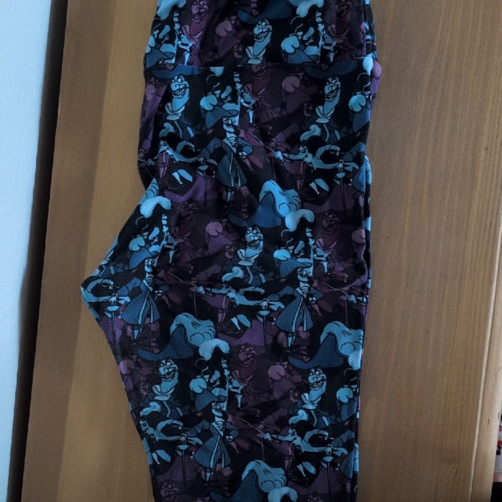 Tall And Curvy Disney Villan Leggings